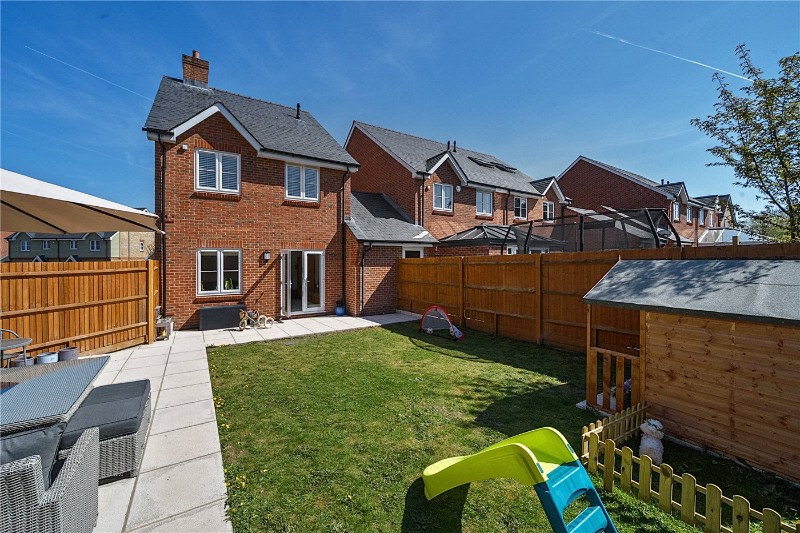 Gardenia Drive, Wrecclesham, Farnham, Surrey, GU10