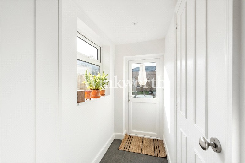 Warberry Road, London, N22