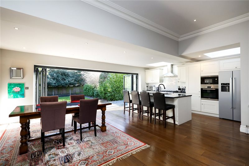 Twyford Avenue, London, W3