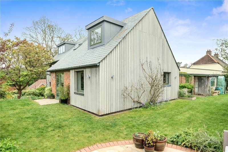 Bat & Ball Lane, Farnham, Surrey, GU10