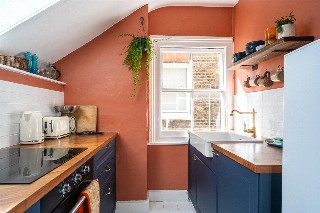 Deronda Road, London, SE24