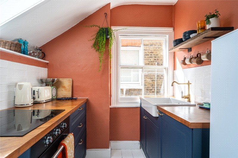 Deronda Road, London, SE24