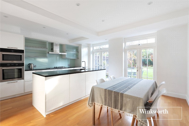 Charnwood Place, Whetstone, London, N20