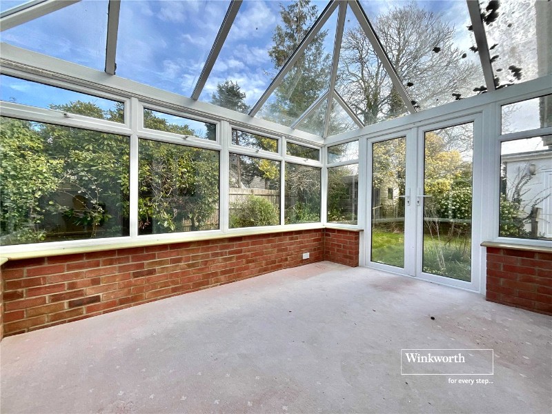 Angeline Close, Highcliffe, Christchurch, BH23