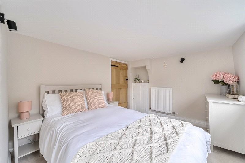 Bealeswood Lane, Dockenfield, Farnham, Surrey, GU10