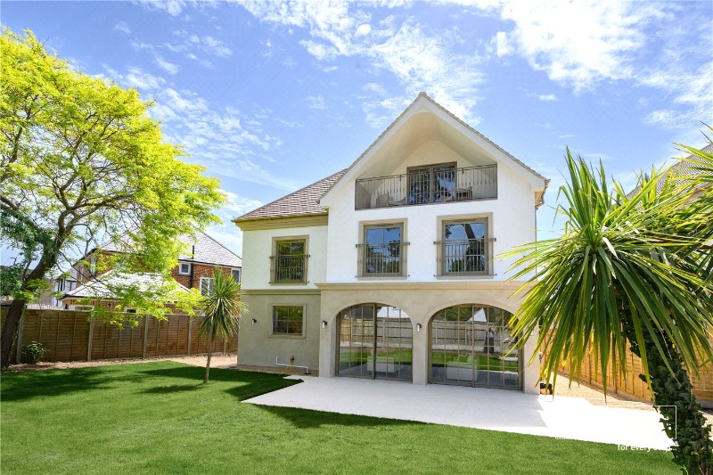 East Cliff Way, Friars Cliff, Christchurch, Dorset, BH23