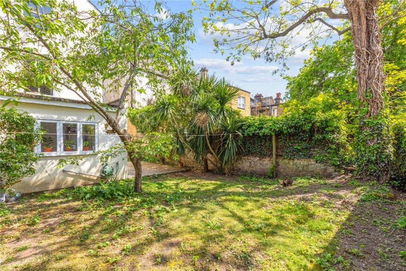 Herne Hill Road, London, SE24