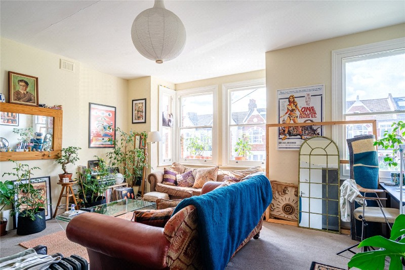 Gleneagle Road, London, SW16