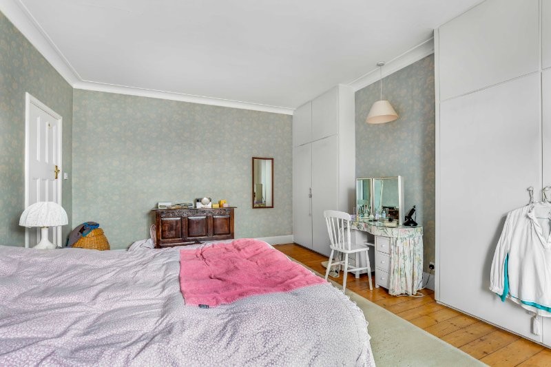 Cumberland Road, Barnes, London, SW13