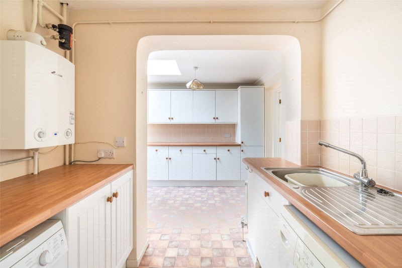 De Haviland Close, Merley, Wimborne, Dorset, BH21