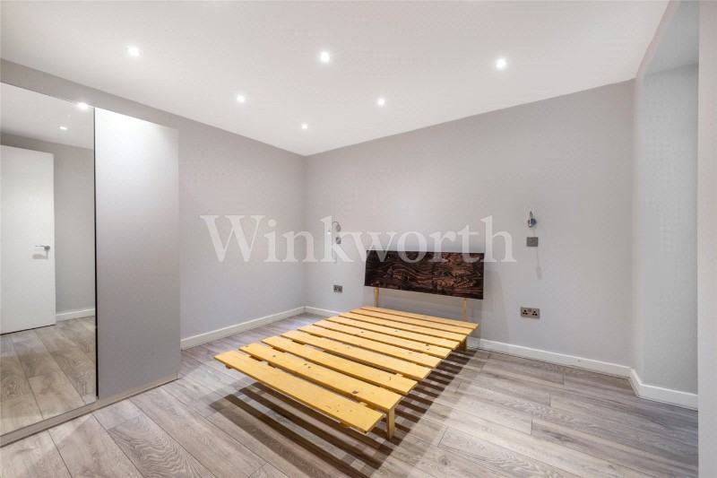 Finchley Road, London, NW2