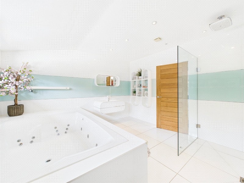 Ashford Hill Road, Headley, Thatcham, Hampshire, RG19