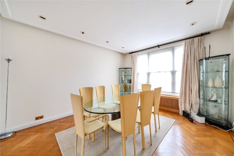 Haslemere Gardens, Finchley, London, N3