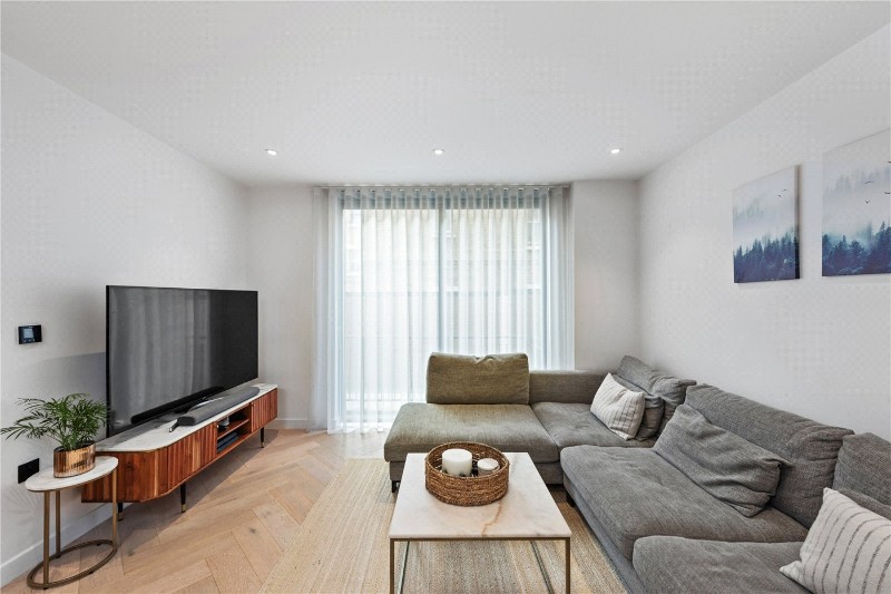 Dock Street, London, E1