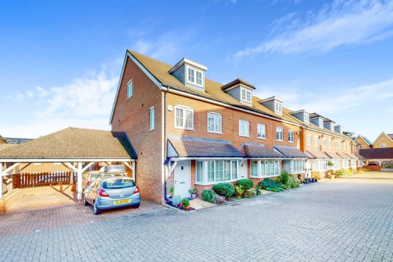 Damson Way, Carshalton, SM5