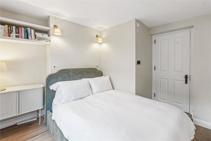 St Stephens Gardens, London, W2