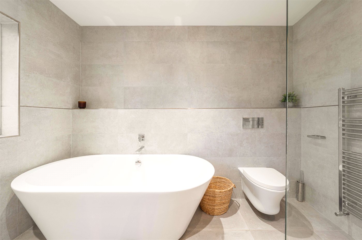 Master En-Suite