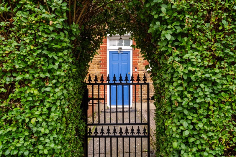Estreham Road, London, SW16