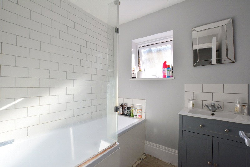 Burwash Road, London, SE18