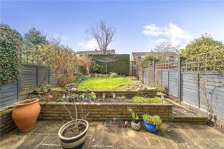 Aintree Close, Newbury, Berkshire, RG14