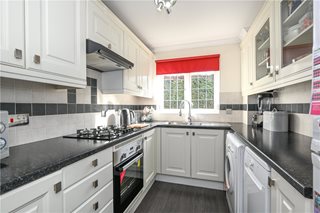 Rosslyn Park, Weybridge, KT13