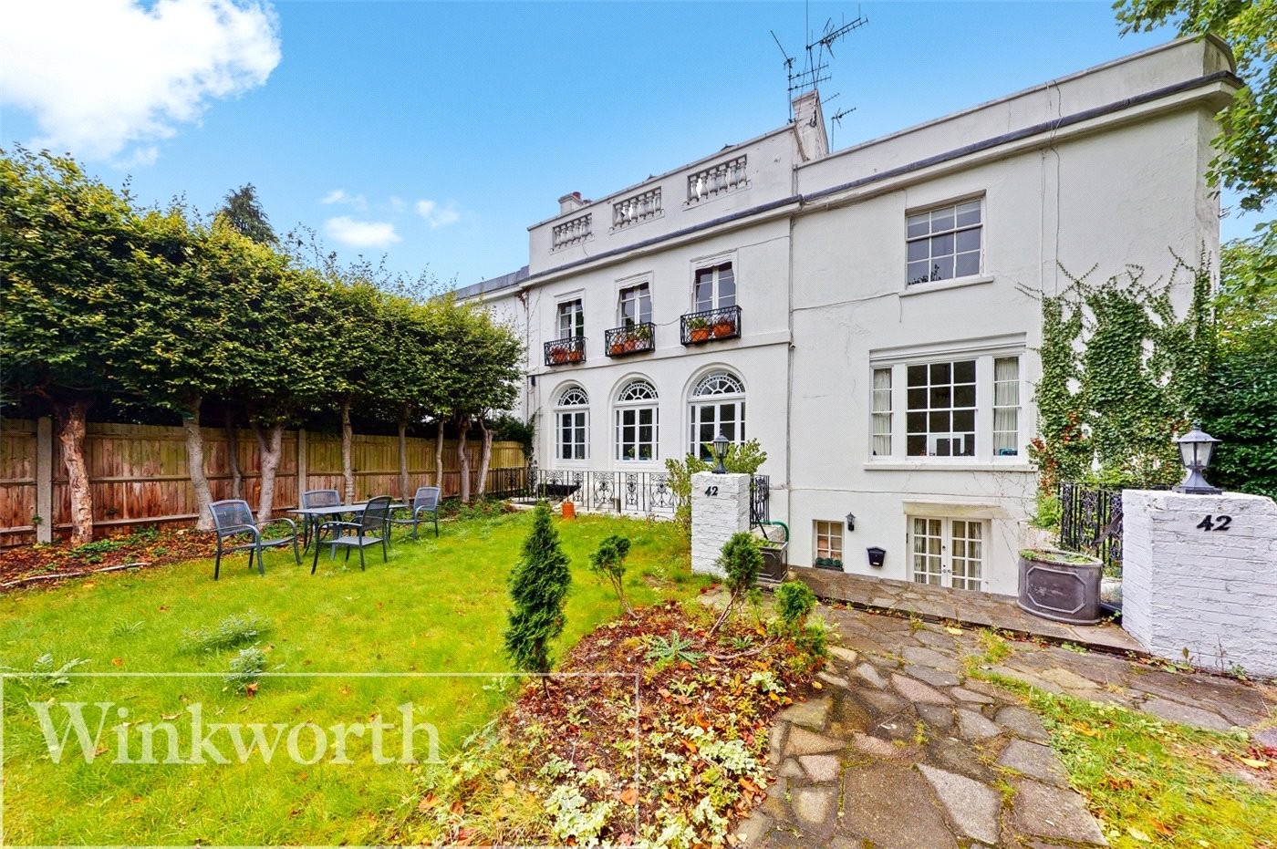 2 bedroom property for sale in Stanmore Hill, Stanmore, HA7 (Ref