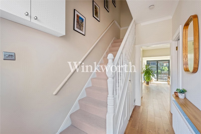 Hewitt Avenue, London, N22