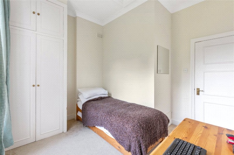 Keswick Road, London, SW15