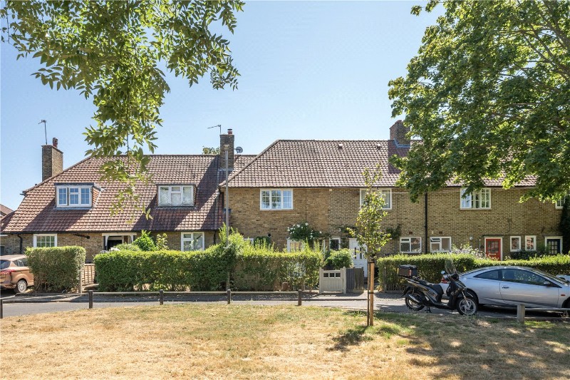 Hobbes Walk, London, SW15