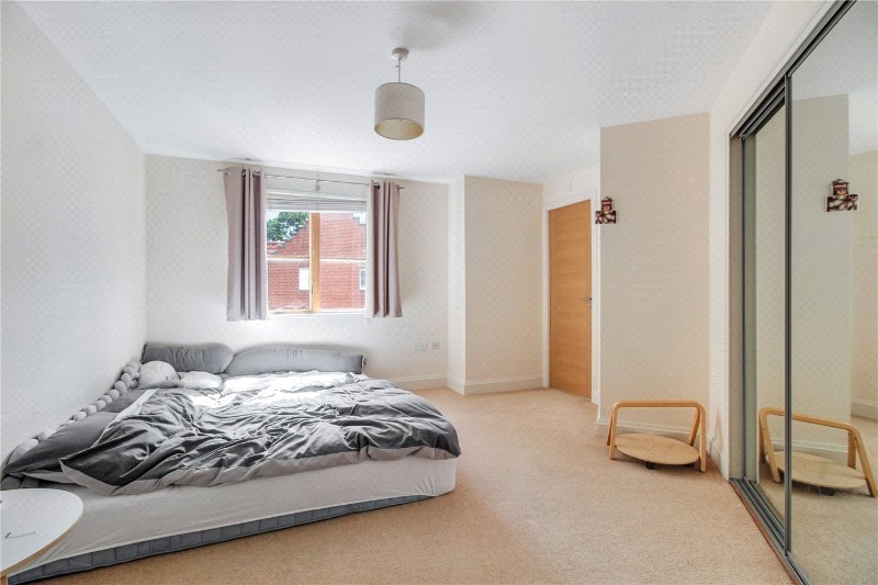 Hamilton Court, Trafalgar Square, Poringland, Norwich, NR14