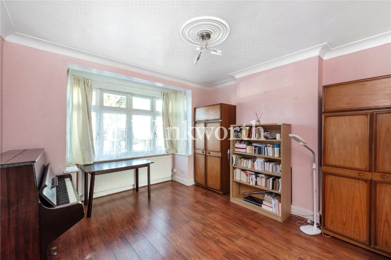 Ash Grove, London, N13