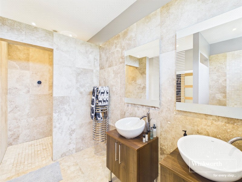 Newbury Road, Headley, Thatcham, Hampshire, RG19