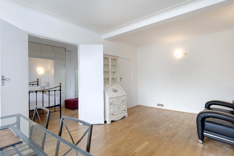 Oslo Court, Prince Albert Road, St John's Wood, London, NW8