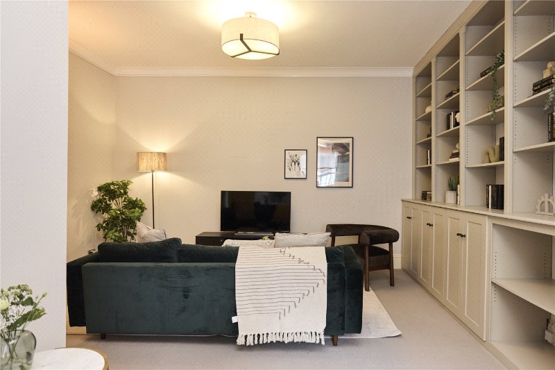 Ordnance Mews, London, NW8