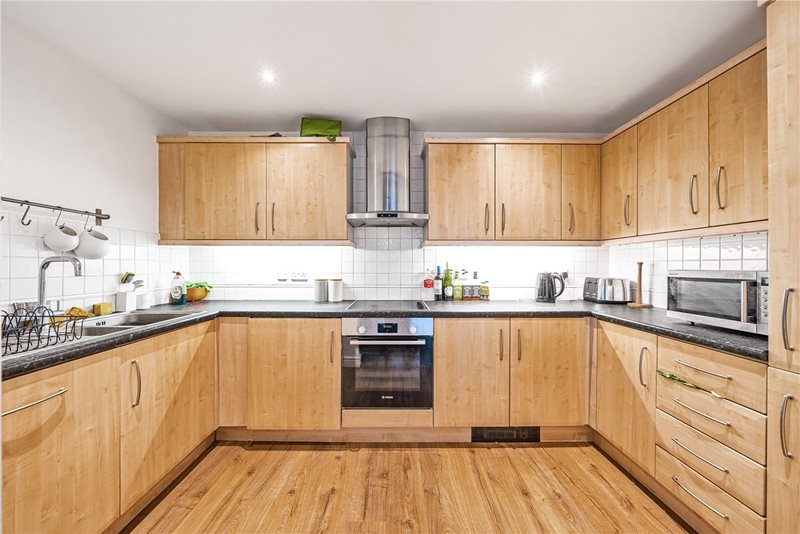 Boardwalk Place, London, E14