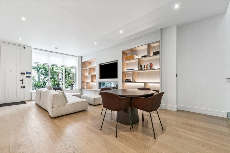 Lancaster Mews, London, W2
