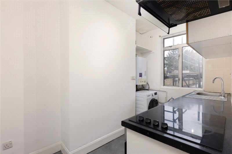 Balvernie Grove, London, SW18