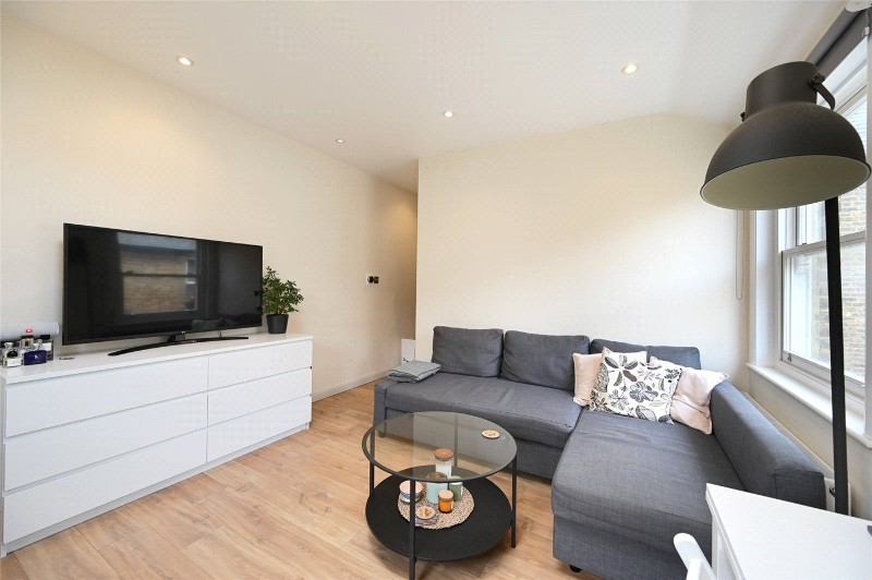 Ormiston Grove, London, W12