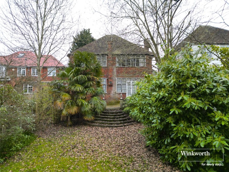 Edgeworth Crescent, Hendon, London, NW4
