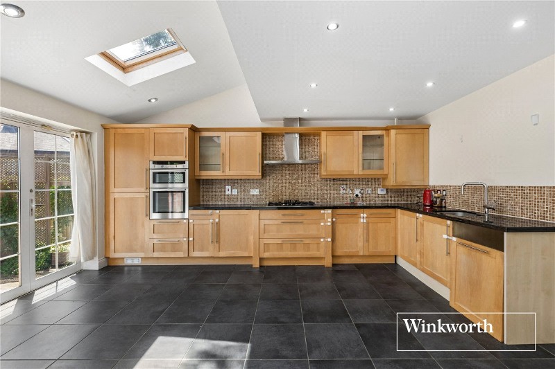 Tavistock Avenue, Mill Hill East, London, NW7