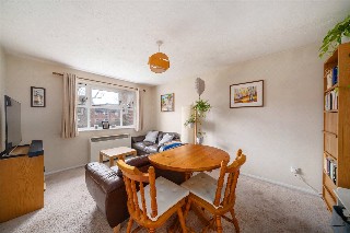 Henry Doulton Drive, London, SW17