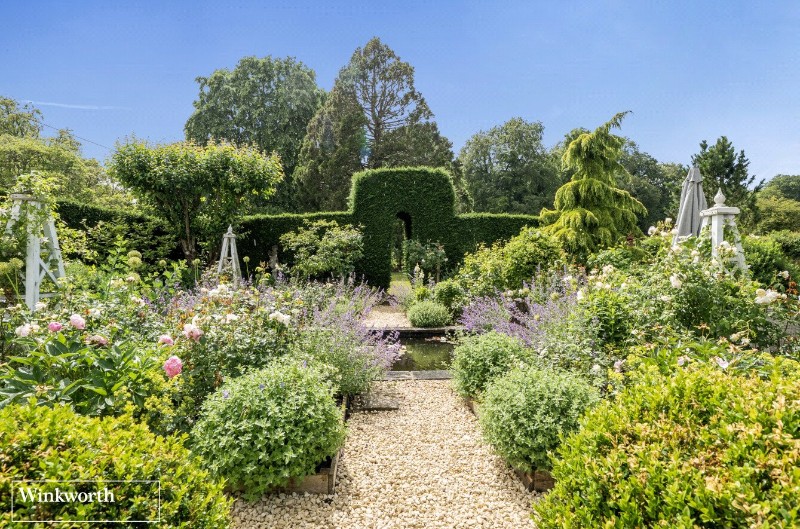 Tunworth, Hampshire, RG25