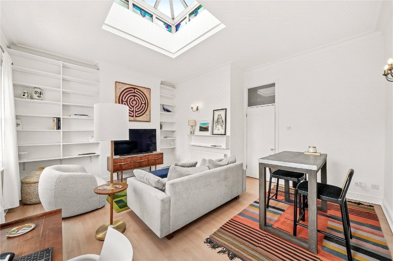 Blenheim Crescent, London, W11