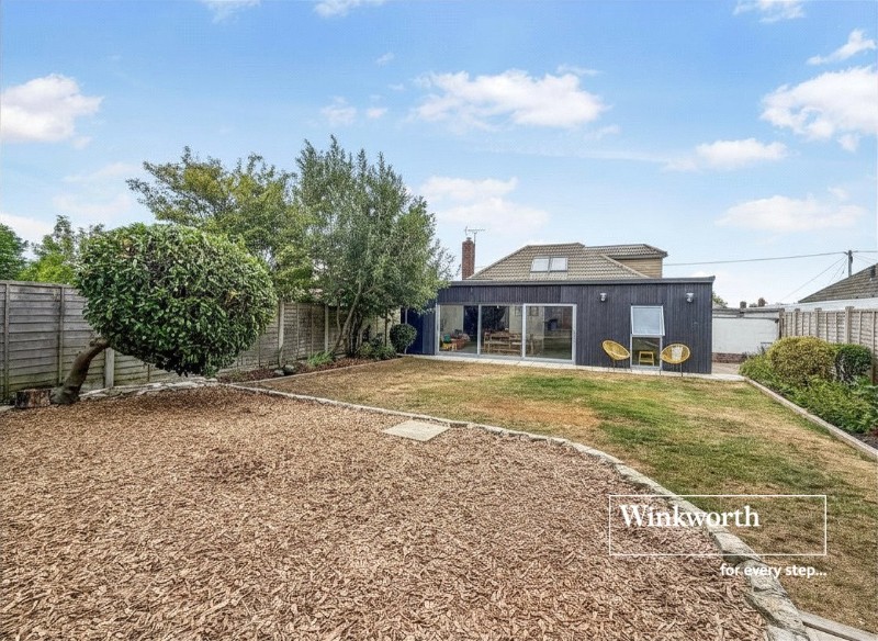 Mags Barrow, West Parley, Ferndown, Dorset, BH22
