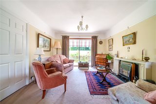 Broomleaf Road, Farnham, Surrey, GU9