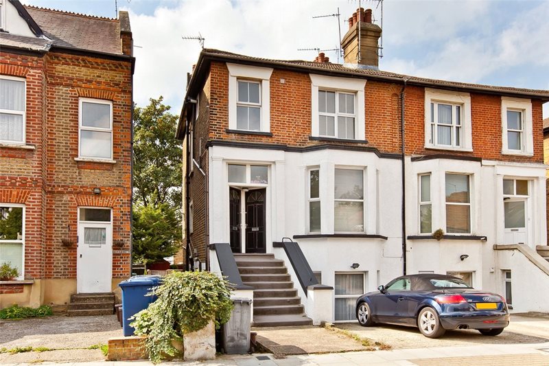 Station Road, Finchley, London, N3