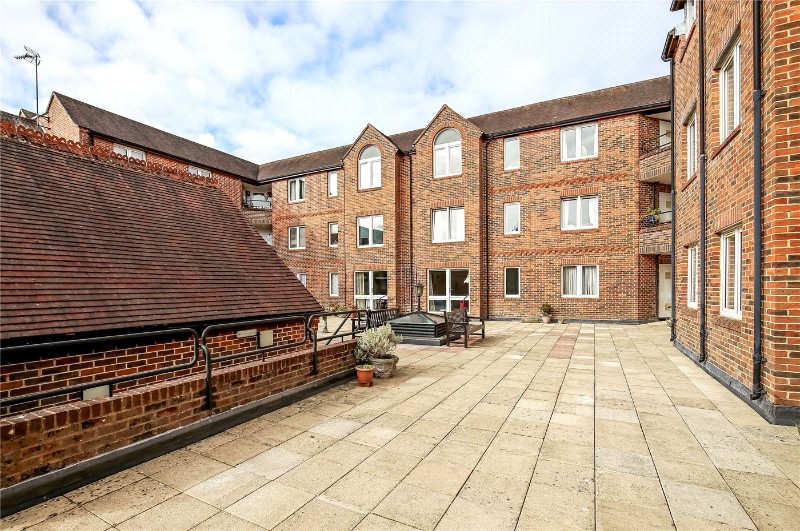 St. Swithun Street, Winchester, Hampshire, SO23