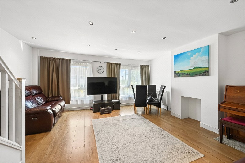 Mead Way, Bromley, BR2