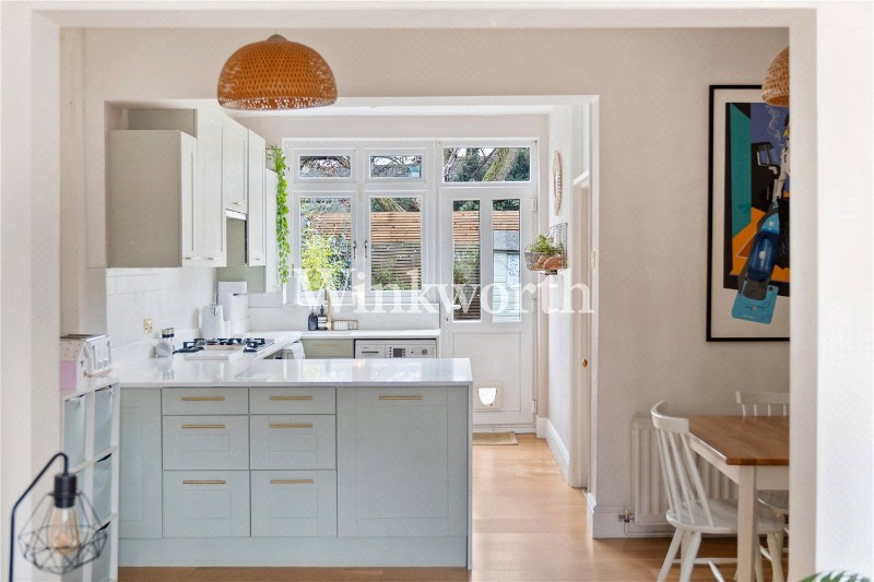 Maurice Avenue, London, N22