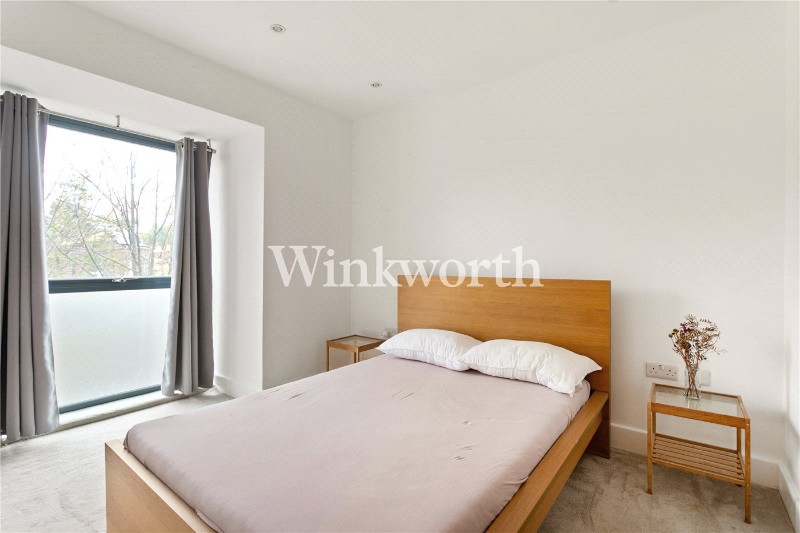 Belz Drive, London, N15